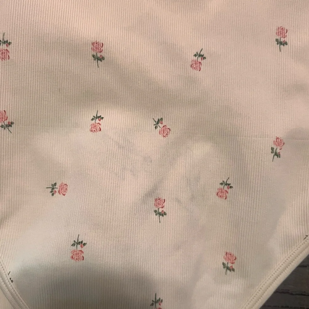 Cream Floral bodysuit